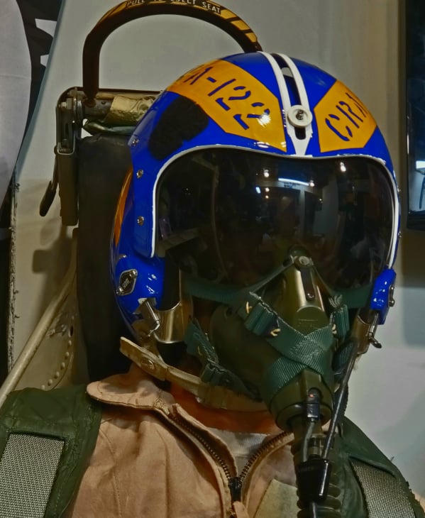 VA-122 